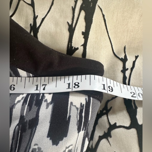 Womens Soybu Ikat active dress with Bra black white cross back Size small EUC - Picture 9 of 12